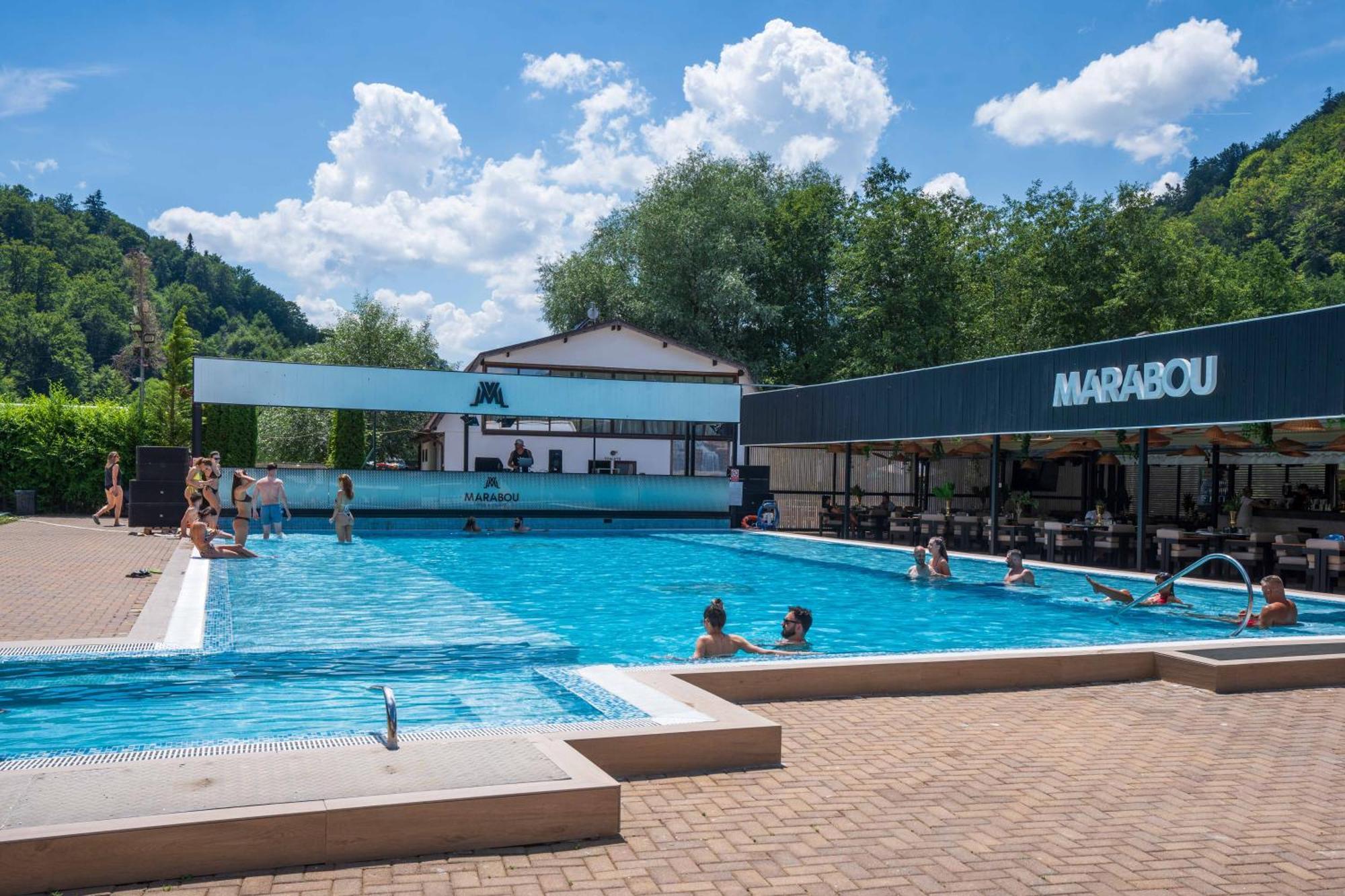 Marabou Resort Брашов Екстериор снимка