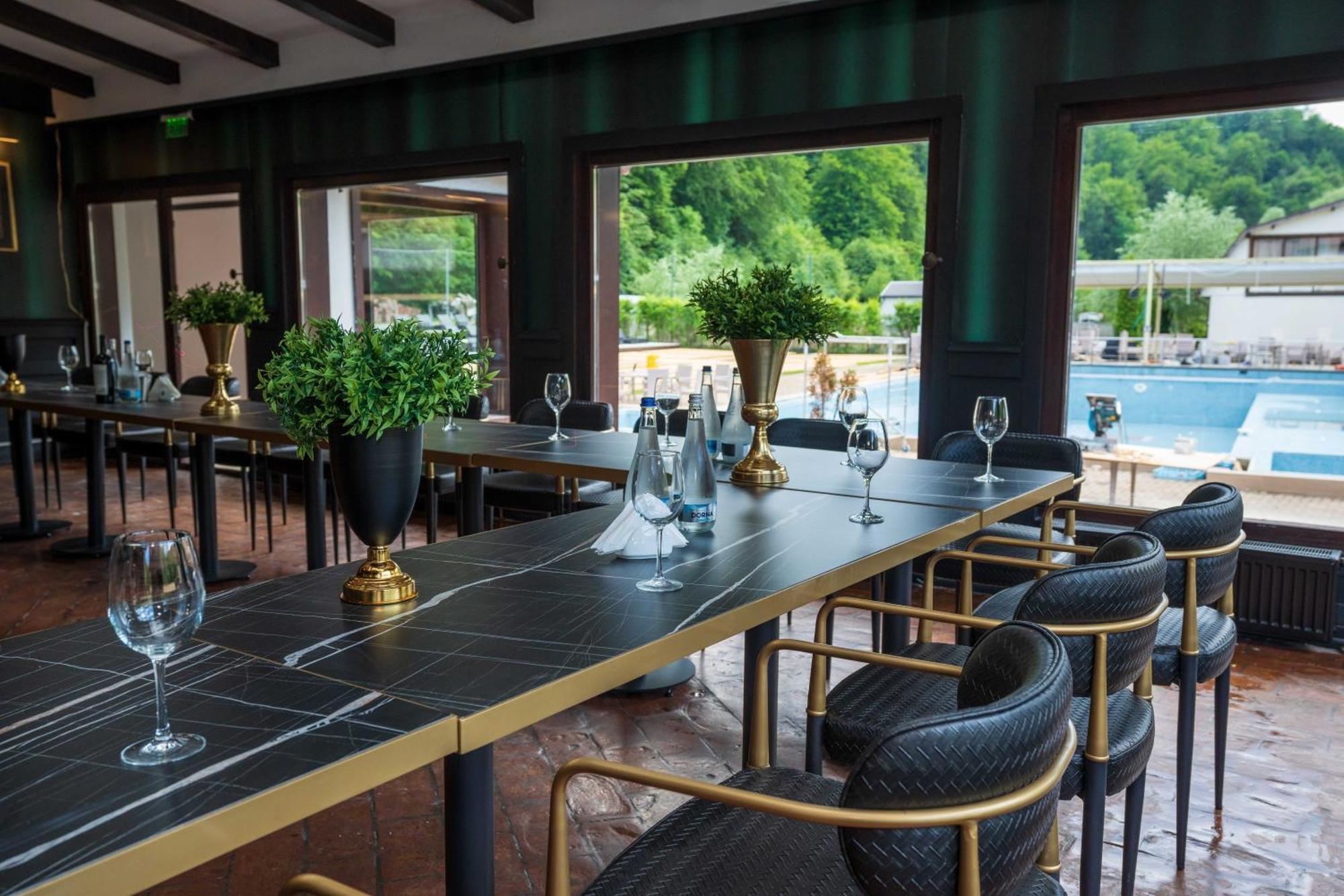 Marabou Resort Брашов Екстериор снимка